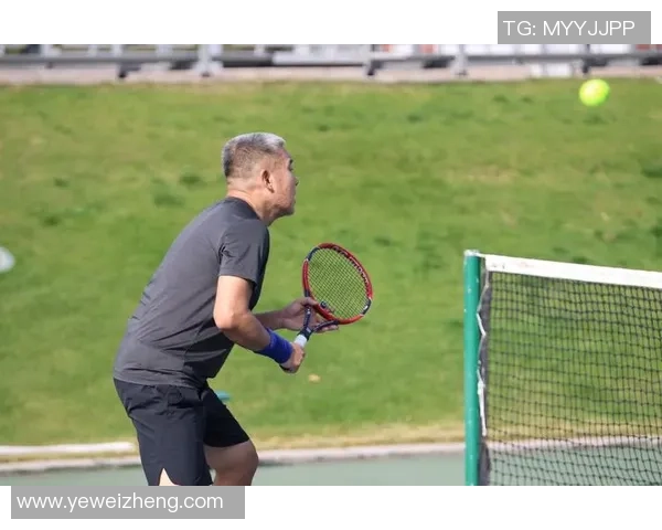 南京网球队在城市联赛中以56分稳居积分榜首位展现强劲实力